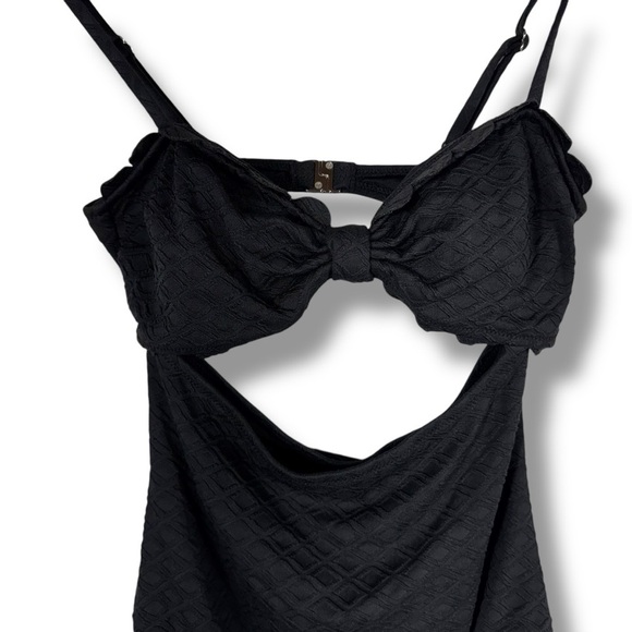 Cupshe Black Knotted Scalloped Cut Out One Piece Swimsuit, Black, Size Medium - Picture 5 of 14